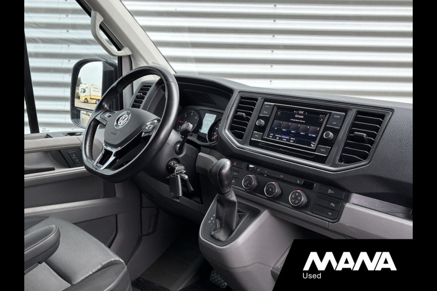 Volkswagen Crafter 2.0TDI 140PK L3H2 Automaat LED Standkachel Cruise Carplay Trekhaak Stoelverwarming Stuurwielverwarming