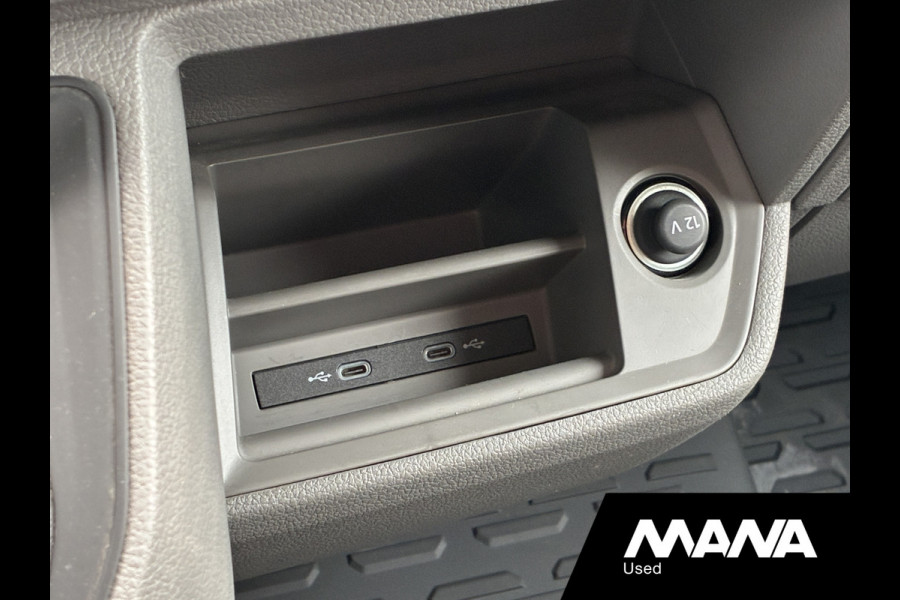 Volkswagen Crafter 2.0TDI 140PK L3H2 Automaat LED Standkachel Cruise Carplay Trekhaak Stoelverwarming Stuurwielverwarming