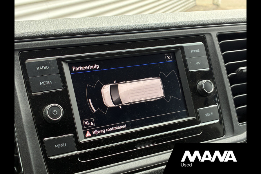 Volkswagen Crafter 2.0TDI 140PK L3H2 Automaat LED Standkachel Cruise Carplay Trekhaak Stoelverwarming Stuurwielverwarming