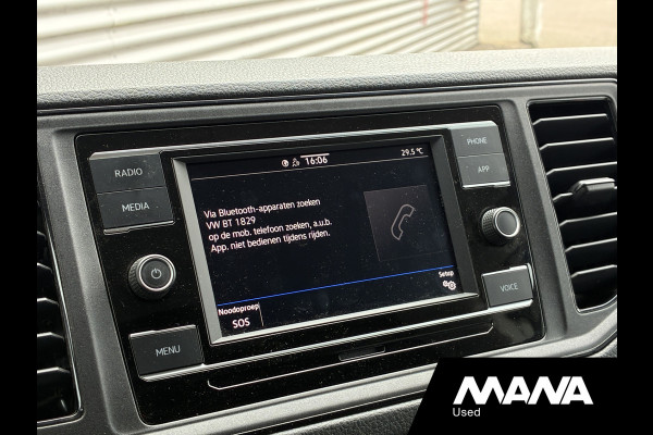 Volkswagen Crafter 2.0TDI 140PK L3H2 Automaat LED Standkachel Cruise Carplay Trekhaak Stoelverwarming Stuurwielverwarming