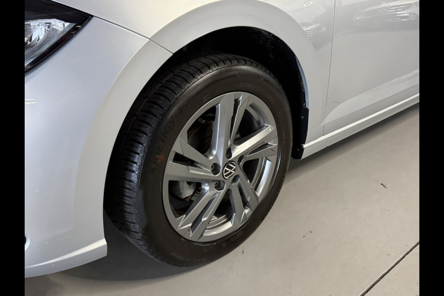 Volkswagen Polo 1.0 TSI Life Business Garantie Carplay StoelVW Airco Adaptieve Cruise Navi Led Dab Front Ass Rijklaar