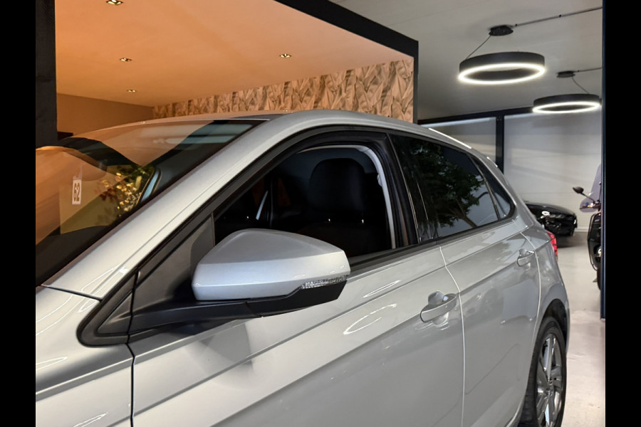 Volkswagen Polo 1.0 TSI Life Business Garantie Carplay StoelVW Airco Adaptieve Cruise Navi Led Dab Front Ass Rijklaar
