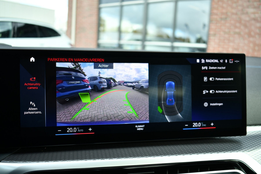 BMW 3-serie 330e xDrive M-Sport Pro Pano M-zetels ACC HUD 19inch El-klep