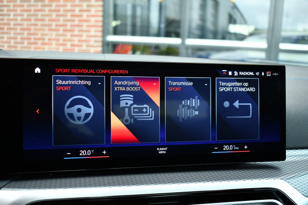 BMW 3-serie 330e xDrive M-Sport Pro Pano M-zetels ACC HUD 19inch El-klep