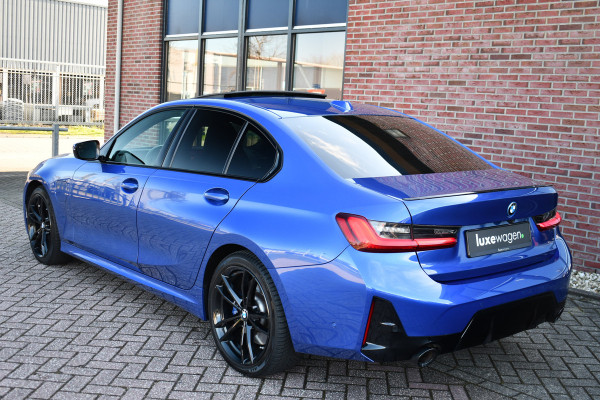 BMW 3-serie 330e xDrive M-Sport Pro Pano M-zetels ACC HUD 19inch El-klep