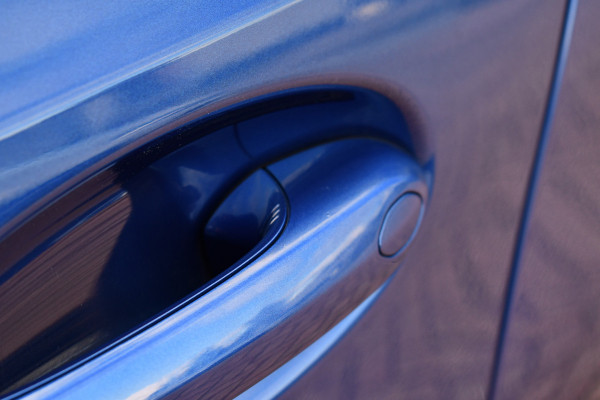 BMW 3-serie 330e xDrive M-Sport Pro Pano M-zetels ACC HUD 19inch El-klep