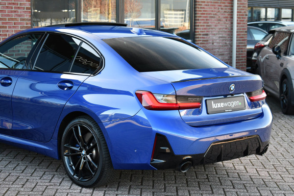 BMW 3-serie 330e xDrive M-Sport Pro Pano M-zetels ACC HUD 19inch El-klep