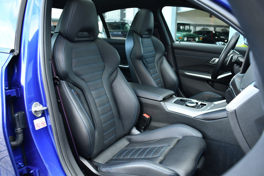 BMW 3-serie 330e xDrive M-Sport Pro Pano M-zetels ACC HUD 19inch El-klep