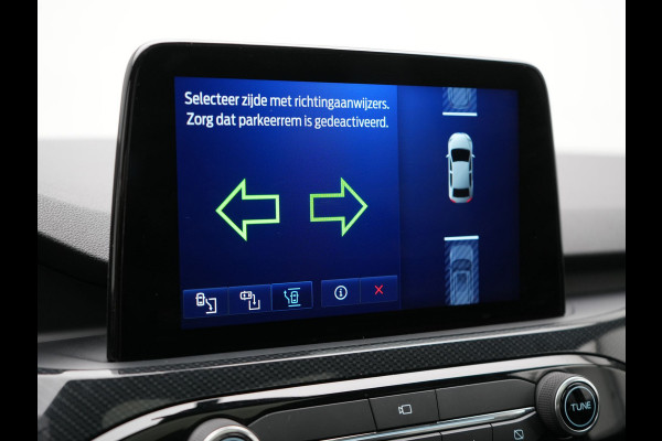 Ford Kuga 2.5 ST-Line X PHEV 225pk Dealer O.H. | Trekhaak Af Fabriek | Panodak | Adaptive Cruise | Head Up | 360 Camera | Bang & Olufsen | Alcantara Sportstoelen & Stuur Verwarmd | Keyless | Blis | Navigatie | DAB | Plug In Hybrid |