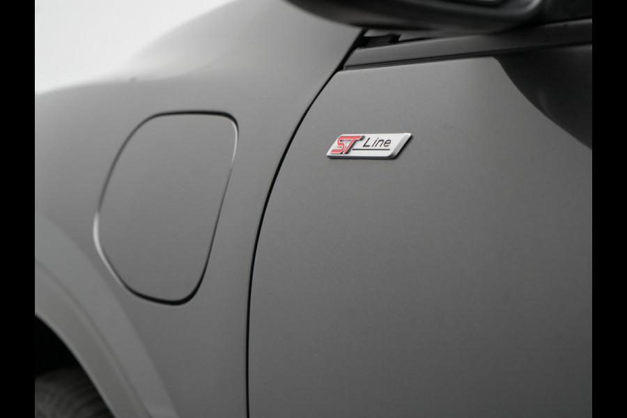 Ford Kuga 2.5 ST-Line X PHEV 225pk Dealer O.H. | Trekhaak Af Fabriek | Panodak | Adaptive Cruise | Head Up | 360 Camera | Bang & Olufsen | Alcantara Sportstoelen & Stuur Verwarmd | Keyless | Blis | Navigatie | DAB | Plug In Hybrid |