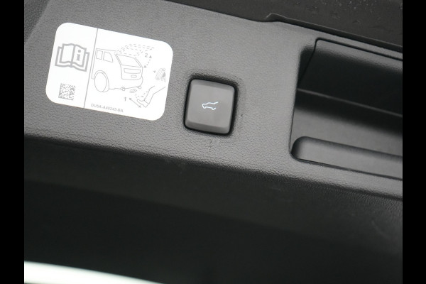 Ford Kuga 2.5 ST-Line X PHEV 225pk Dealer O.H. | Trekhaak Af Fabriek | Panodak | Adaptive Cruise | Head Up | 360 Camera | Bang & Olufsen | Alcantara Sportstoelen & Stuur Verwarmd | Keyless | Blis | Navigatie | DAB | Plug In Hybrid |