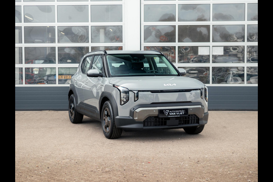 Kia EV2 Air 42.2 kWh 5p. | Actieprijs * | Clima | Adapt. cruise | Navi | Dakrails | 16" | Stoel&Stuur Verwarming | Apple Carplay