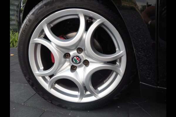 Alfa Romeo MiTo 0.9 TwinAir Super 105PK / Leder / Navigatie / DAB / Clima