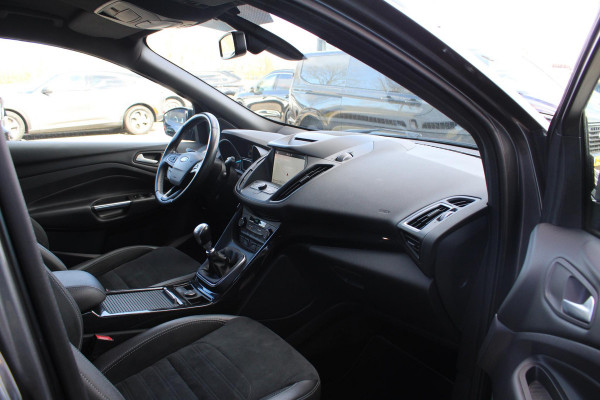 Ford Kuga 1.5 EcoBoost ST Line | Trekhaak 1800KG | Climate Control | Navigatie | Camera | Cruise Control |