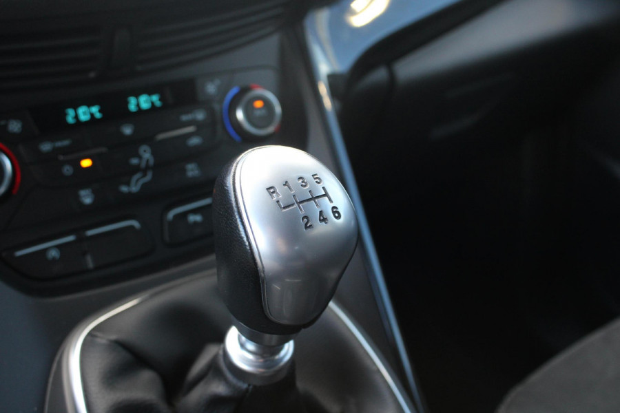 Ford Kuga 1.5 EcoBoost ST Line | Trekhaak 1800KG | Climate Control | Navigatie | Camera | Cruise Control |