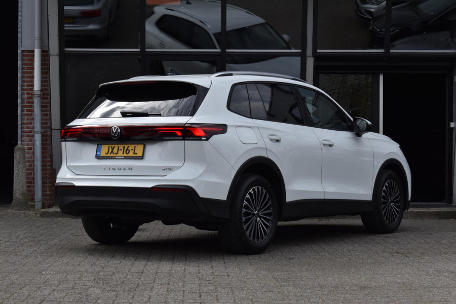 Volkswagen Tiguan 1.5 eTSI Life Edition Lane ACC Camera StuurVw