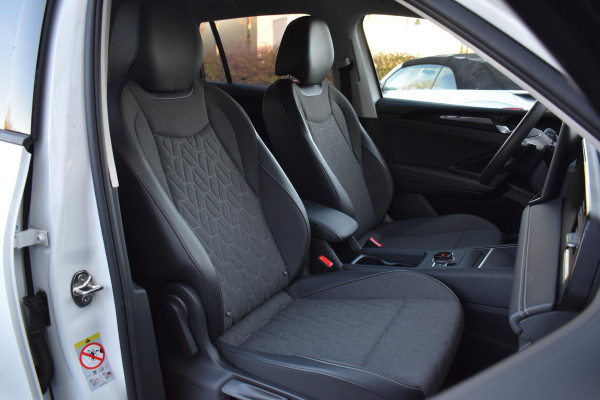 Volkswagen Tiguan 1.5 eTSI Life Edition Lane ACC Camera StuurVw