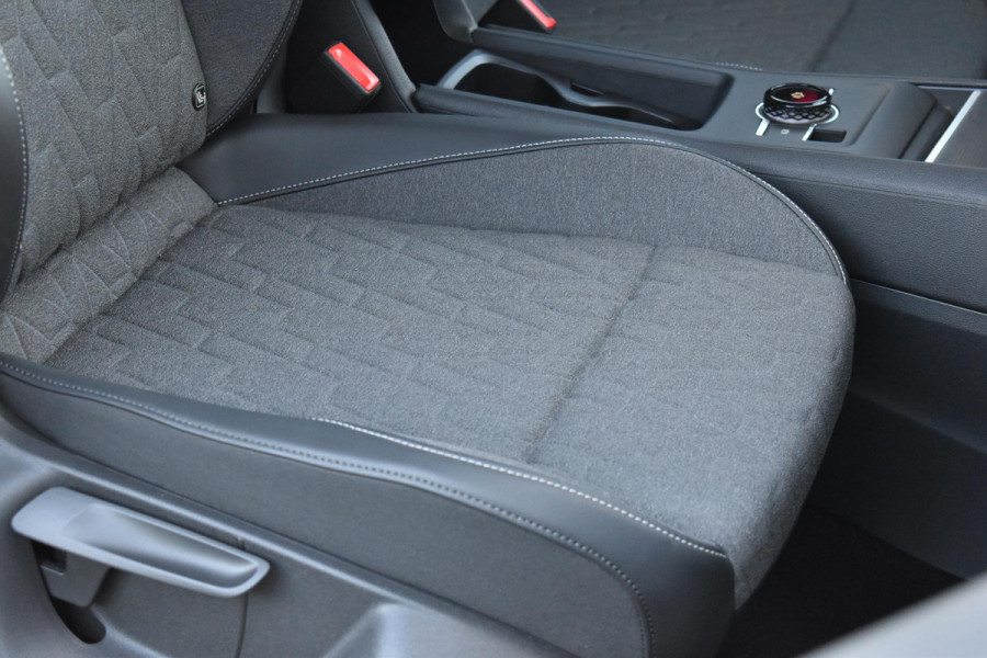 Volkswagen Tiguan 1.5 eTSI Life Edition Lane ACC Camera StuurVw