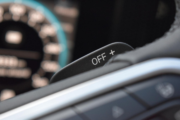 Volkswagen Tiguan 1.5 eTSI Life Edition Lane ACC Camera StuurVw