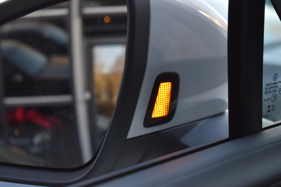 Volkswagen Tiguan 1.5 eTSI Life Edition Lane ACC Camera StuurVw