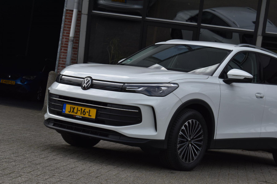 Volkswagen Tiguan 1.5 eTSI Life Edition Lane ACC Camera StuurVw