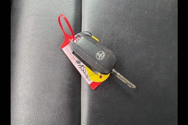 Toyota ProAce Worker 1.5 D-4D Cool Comfort AIRCO I PDC I 3-ZITS I LEDER INTERIEUR I ELEKTRISCHE RAMEN EN SPIEGELS