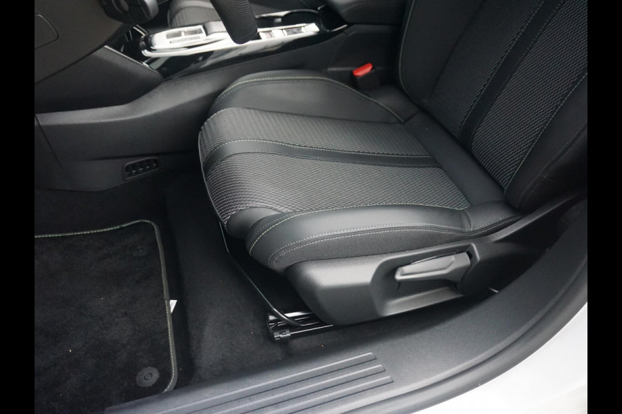 Peugeot e-2008 EV GT 54 kWh