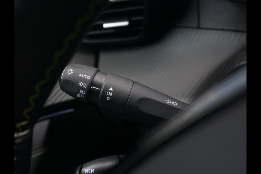 Peugeot e-2008 EV GT 54 kWh