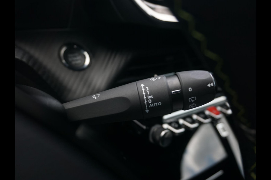 Peugeot e-2008 EV GT 54 kWh