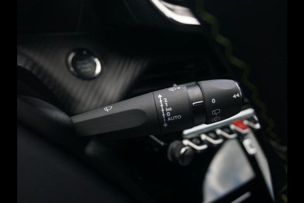 Peugeot e-2008 EV GT 54 kWh