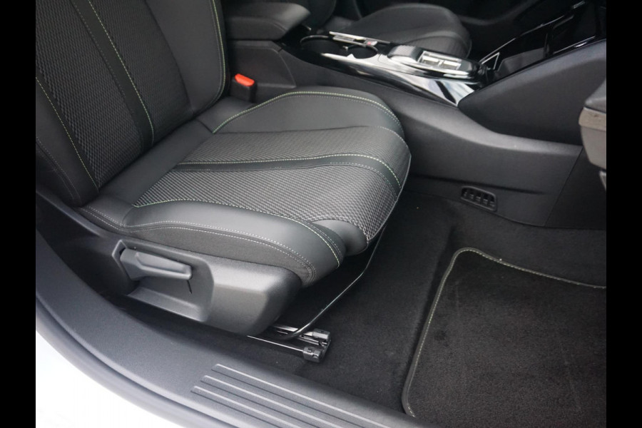 Peugeot e-2008 EV GT 54 kWh