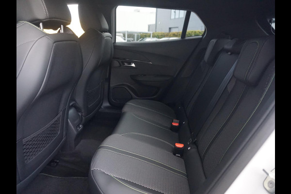 Peugeot e-2008 EV GT 54 kWh