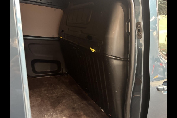 Peugeot Partner 1.5 HDI 130PK L1 130PK NIEUW MODEL Airco Cruise Control  LM velgen Navi Trekhaak PDC V&A Camera