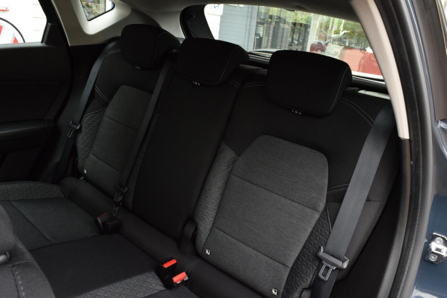 Renault Captur 1.6 E-Tech Hybrid 145 Zen