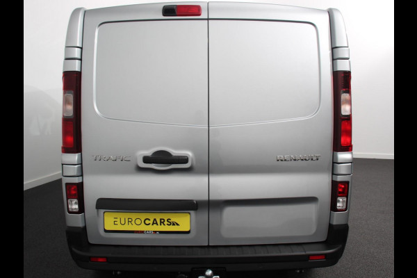 Renault Trafic 2.0 Blue dCi 150 T30 L2H1 Advance Automaat Navigatie bluetooth DAB Camera Airco Trekhaak Lichtmetalen velgen