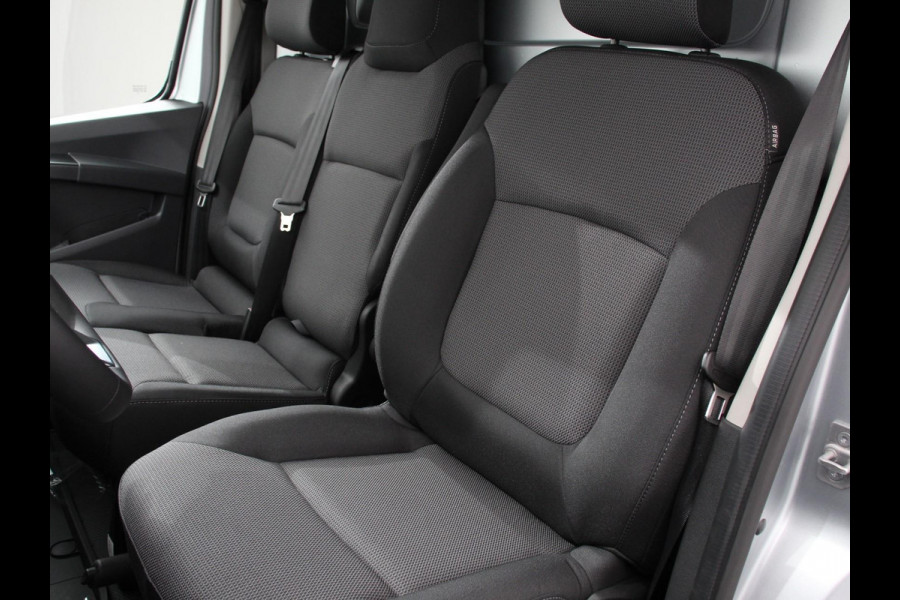 Renault Trafic 2.0 Blue dCi 150 T30 L2H1 Advance Automaat Navigatie bluetooth DAB Camera Airco Trekhaak Lichtmetalen velgen