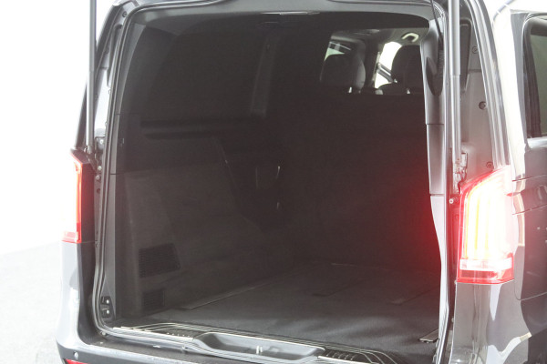 Mercedes-Benz V-Klasse 300d 237 PK 4-MATIC Extra Lang DC Avantgarde Edition AMG-Pakket, Trekhaak, Burmester, 360 Camera, Adap. Cruise