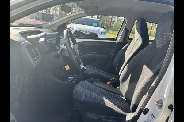 Peugeot 108 1.0 e-VTi Allure | Cruise | Airco | Lichtmetalen velgen | 5-Deurs | Multifunctioneel Stuurwiel | 46.672 KM