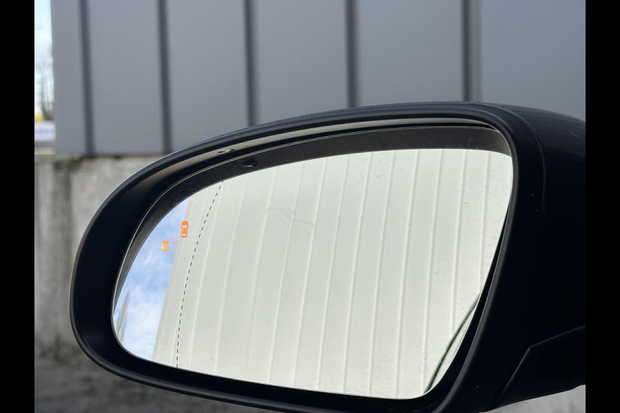 Hyundai Kona EV Fashion 64 kWh | SOH: 96,3%| Facelift | 3 Fase | Warmtepomp | Navi | HUD | Adaptive CC | Camera |