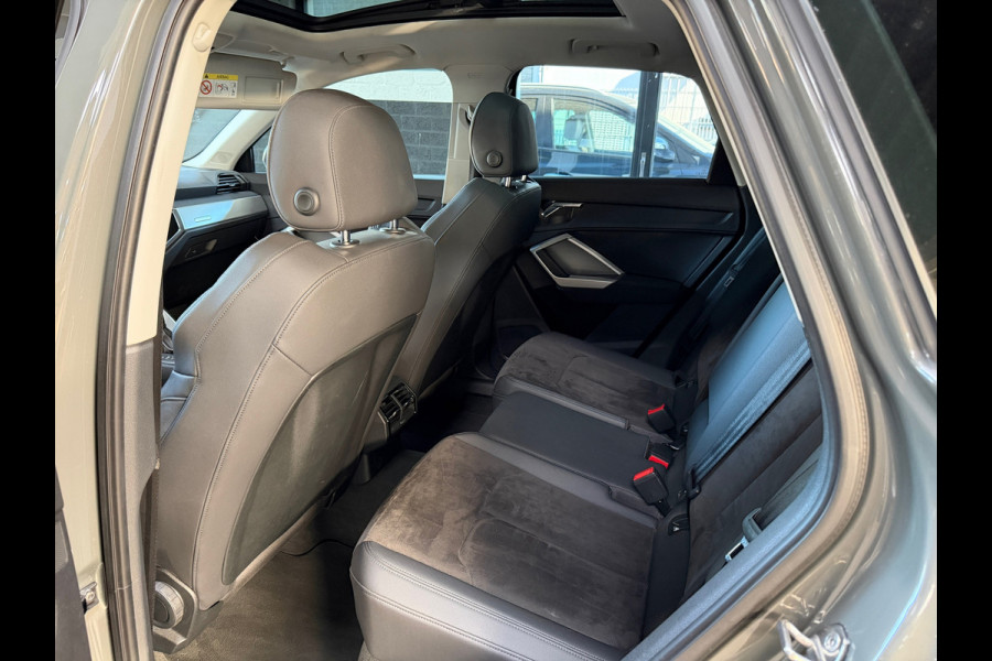 Audi Q3 35 TFSI Pro Line | S-Line | Pano | Alcantara | Virtual | Camera | Top Uitvoering
