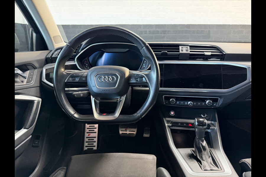 Audi Q3 35 TFSI Pro Line | S-Line | Pano | Alcantara | Virtual | Camera | Top Uitvoering
