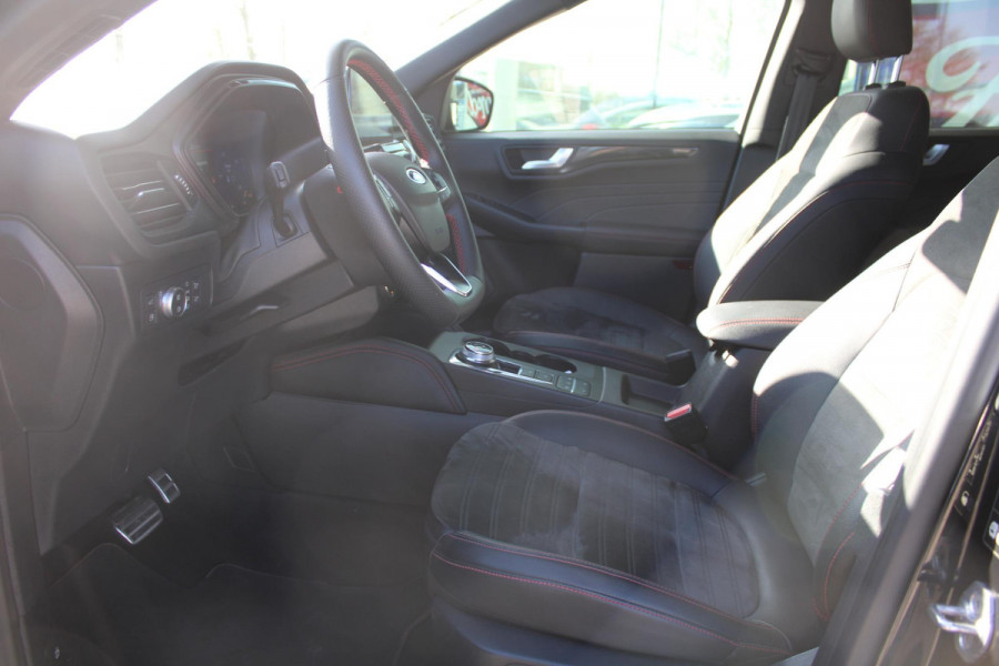 Ford Kuga 2.5 PHEV ST-Line X | Winterpack | Adaptieve Cruise Control | 19 Inch Lichtmetalen Velgen | B & O Sound | Electrische Achterklep