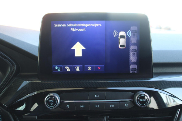 Ford Kuga 2.5 PHEV ST-Line X | Winterpack | Adaptieve Cruise Control | 19 Inch Lichtmetalen Velgen | B & O Sound | Electrische Achterklep