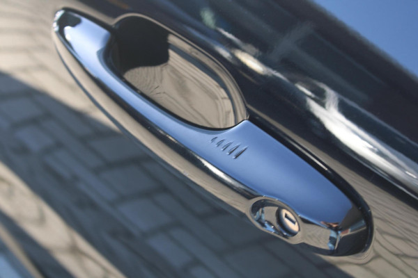 Ford Kuga 2.5 PHEV ST-Line X | Winterpack | Adaptieve Cruise Control | 19 Inch Lichtmetalen Velgen | B & O Sound | Electrische Achterklep