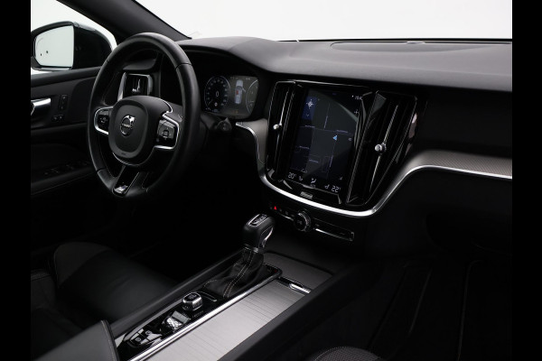 Volvo V60 2.0 T4 190 PK R-DESIGN + PANORAMADAK | WEGKL. TREKHAAK | STUURVERW. | ADAPTIVE CRUISE CONTROL