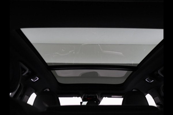 Volvo V60 2.0 T4 190 PK R-DESIGN + PANORAMADAK | WEGKL. TREKHAAK | STUURVERW. | ADAPTIVE CRUISE CONTROL