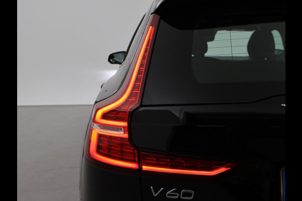 Volvo V60 2.0 T4 190 PK R-DESIGN + PANORAMADAK | WEGKL. TREKHAAK | STUURVERW. | ADAPTIVE CRUISE CONTROL
