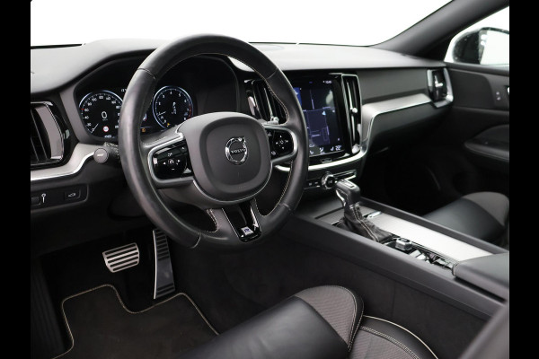 Volvo V60 2.0 T4 190 PK R-DESIGN + PANORAMADAK | WEGKL. TREKHAAK | STUURVERW. | ADAPTIVE CRUISE CONTROL