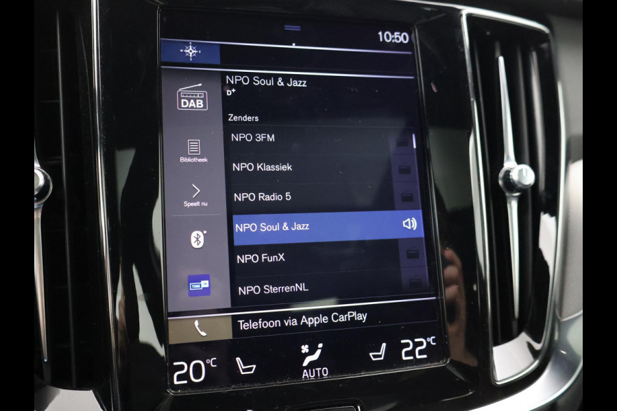 Volvo V60 2.0 T4 190 PK R-DESIGN + PANORAMADAK | WEGKL. TREKHAAK | STUURVERW. | ADAPTIVE CRUISE CONTROL