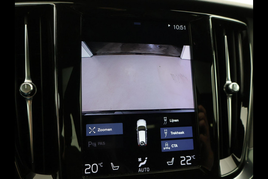 Volvo V60 2.0 T4 190 PK R-DESIGN + PANORAMADAK | WEGKL. TREKHAAK | STUURVERW. | ADAPTIVE CRUISE CONTROL